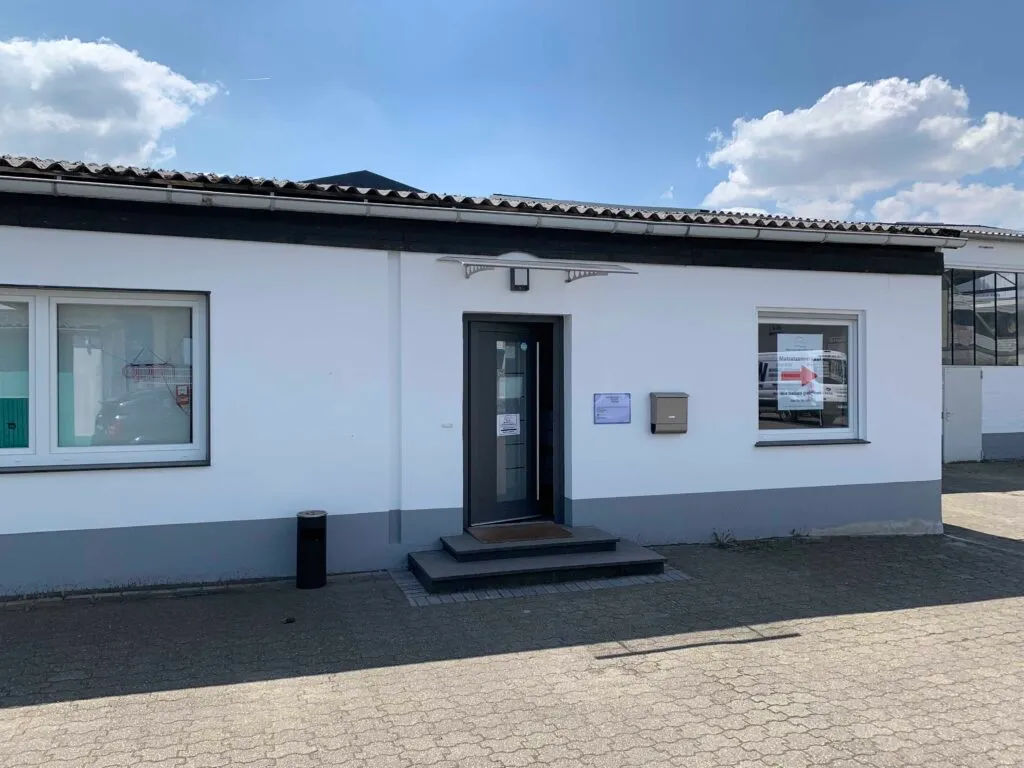 Eingang vom Büro des Matratzen Outlet Lintfort